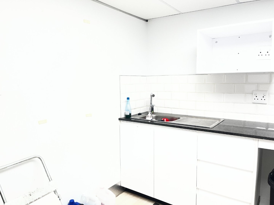 To Let Commercial Property for Rent in Melodie North West